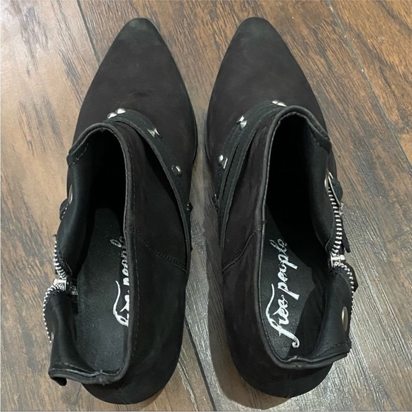 Free People Chesa vintage bootie studded and side zipper - Picture 9 of 12